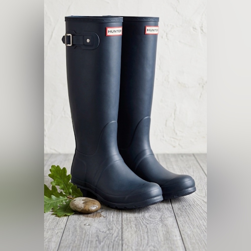 Hunter Black Rain Boots Size 8 Matte Black